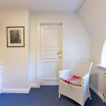 Haus Josias A - Rechts