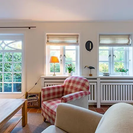 Haus Josias A - Rechts Ferienhaus