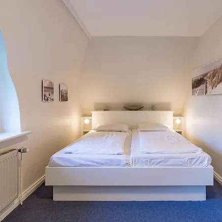 Haus Josias A - Rechts Ferienhaus *